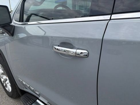 Used 2024 GMC Sierra 1500 Denali w/ Technology Package AWD/4WD image 41