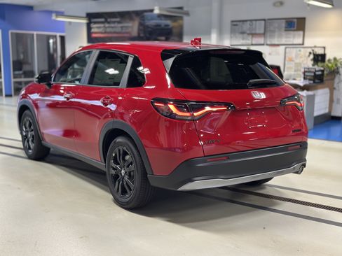 New 2026 Honda HR-V Sport image 7