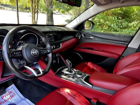 Used 2021 Alfa Romeo Stelvio Sprint w/ Nero Edizione image 15