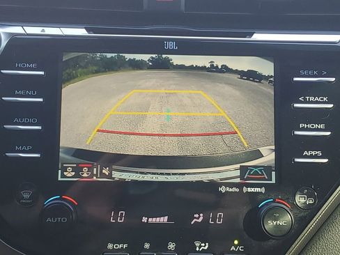 Used 2020 Toyota Camry XSE image 31