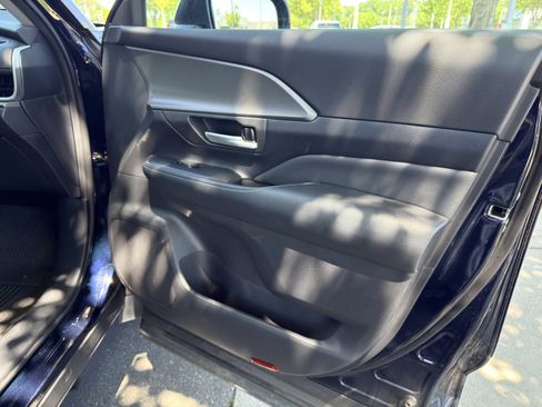 Used 2024 Toyota Grand Highlander AWD Hybrid image 27