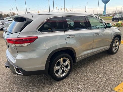 Used 2019 Toyota Highlander Limited AWD/4WD image 7