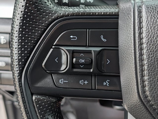 Used 2025 Toyota Tacoma SR5 AWD/4WD image 20