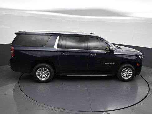 Used 2024 Chevrolet Suburban LS RWD image 21