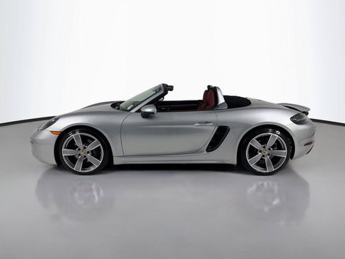 Used 2024 Porsche 718 Boxster RWD image 7