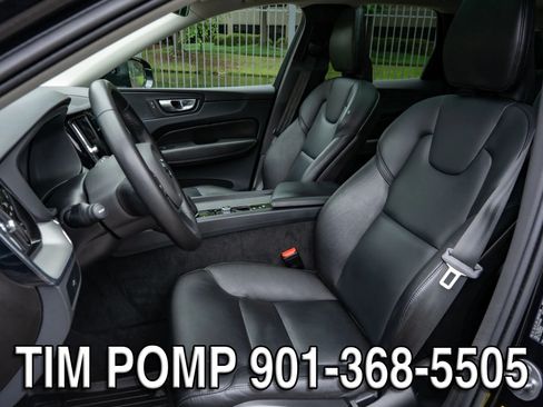 Used 2023 Volvo XC60 B5 Core AWD/4WD image 11