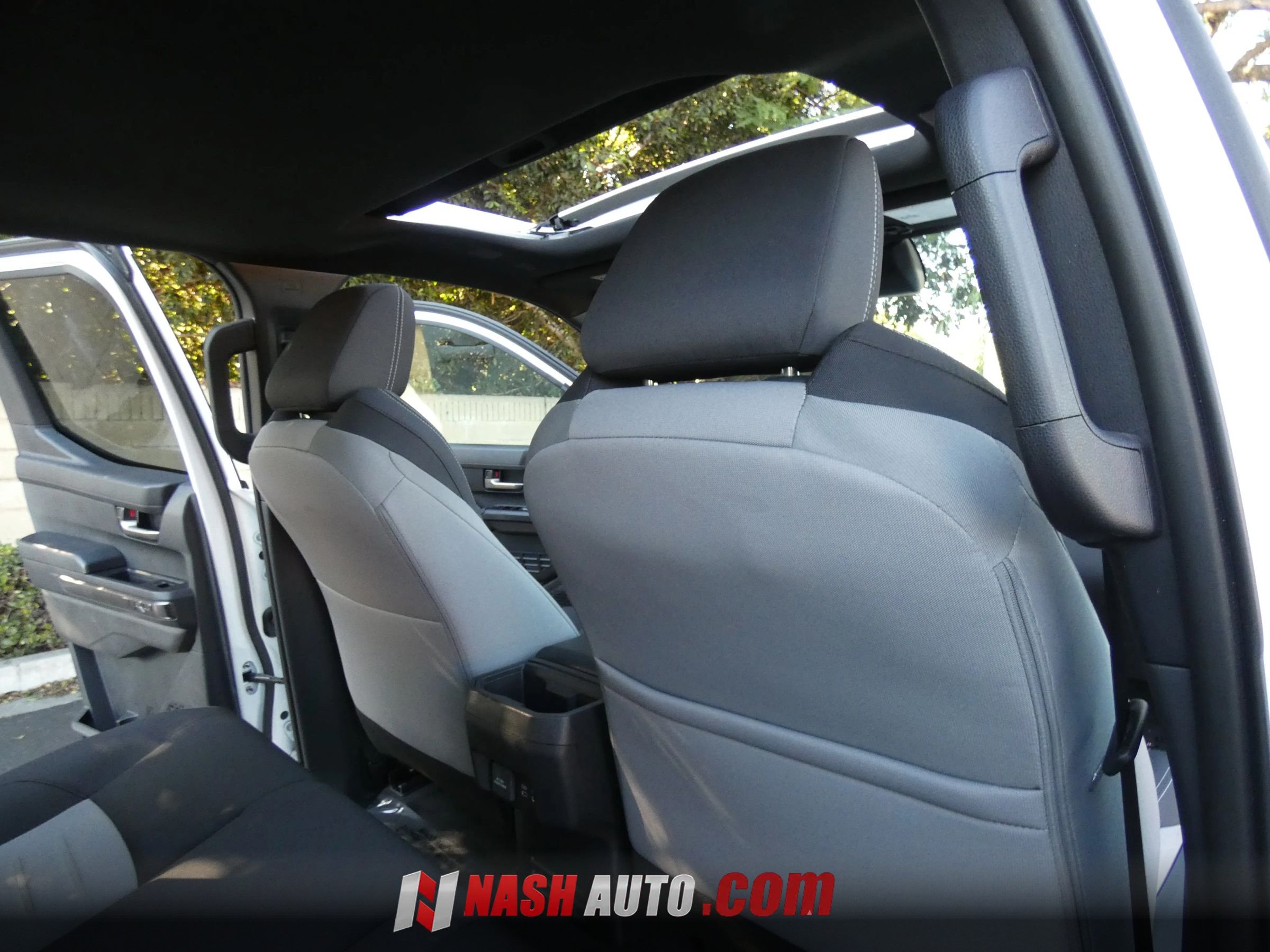 Used 2026 Toyota Tacoma TRD Sport w/ TRD Sport Upgrade Package AWD/4WD image 41