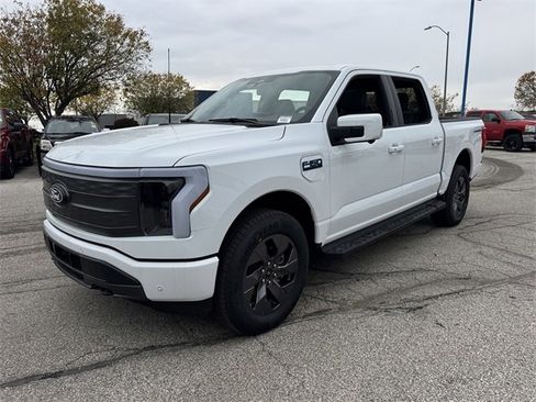New 2025 Ford F150 Lightning Lariat image 4