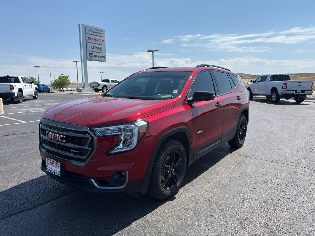 Used 2023 GMC Terrain AT4 w/ Tech Package AWD/4WD image 17