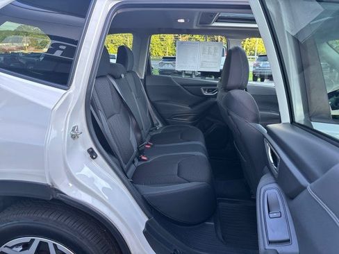 Certified 2022 Subaru Forester Premium AWD/4WD image 40