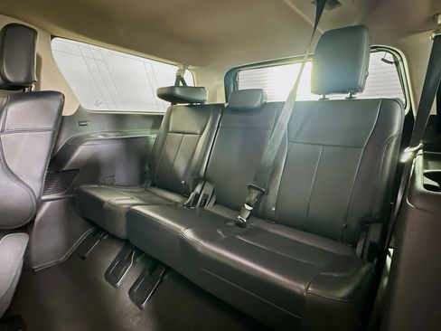 Used 2024 Ford Expedition Max XLT image 29