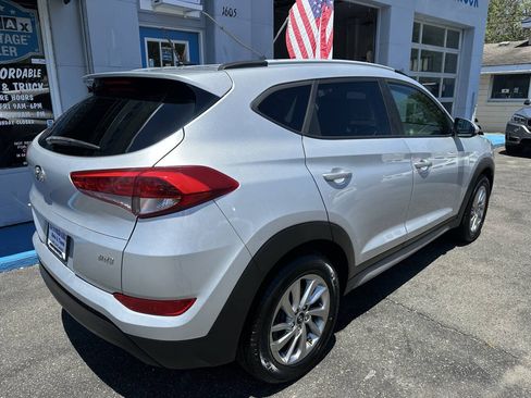 Used 2017 Hyundai Tucson SE w/ SE Popular Package 02 AWD/4WD image 8