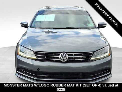 Used 2018 Volkswagen Jetta SE image 2