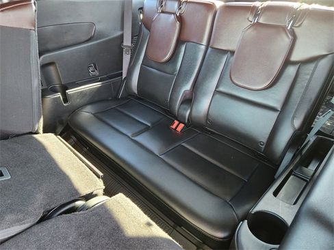 Used 2023 Ford Explorer Platinum w/ Technology Package image 30