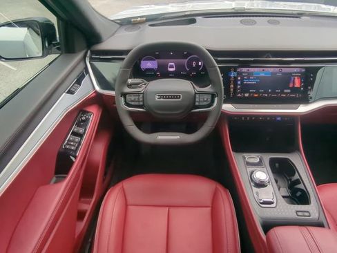 Used 2024 Jeep Wagoneer Launch Edition AWD/4WD image 19