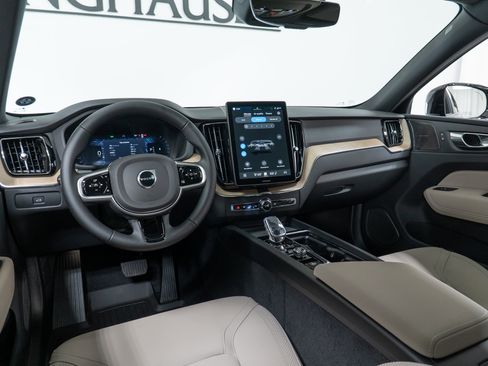 New 2026 Volvo XC60 B5 Plus w/ Climate Package image 16