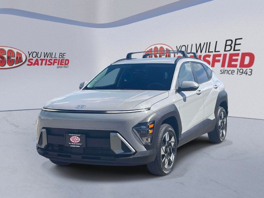 Used 2024 Hyundai Kona SEL AWD/4WD image 4