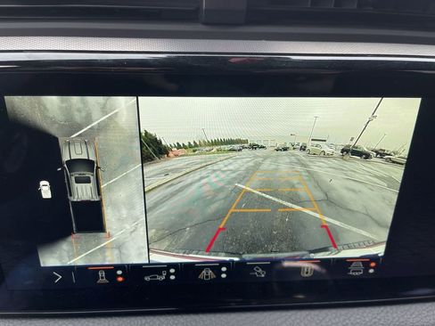 Used 2024 GMC Sierra 3500 Denali w/ Denali Reserve Package image 17