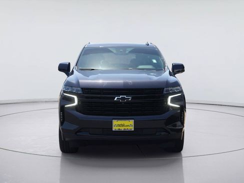 Used 2023 Chevrolet Suburban RST w/ Luxury Package RWD image 3