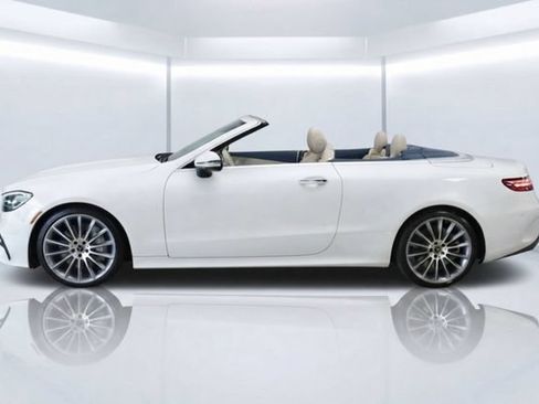 Used 2023 Mercedes-Benz E 450 Cabriolet image 2