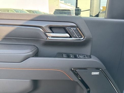 Used 2026 GMC Sierra 2500 AT4 w/ AT4 Premium Plus Package image 11