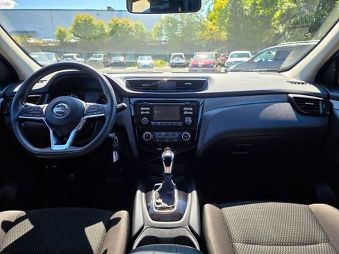 Used 2018 Nissan Rogue Sport S w/ S Appearance Package AWD/4WD image 10