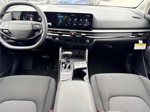 New 2026 Kia Sportage LX image 18