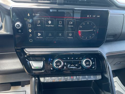 Certified 2025 GMC Sierra 1500 AT4 w/ AT4 Premium Package AWD/4WD image 17