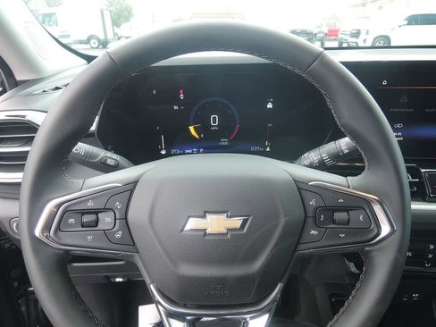 Used 2026 Chevrolet TrailBlazer LT w/ Convenience Package image 13