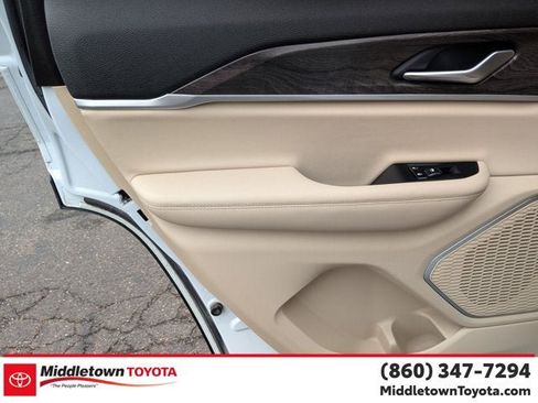 Used 2022 Jeep Grand Cherokee Limited image 29