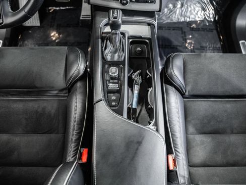 Used 2019 Volvo XC90 T5 R-Design w/ Protection Package Premier image 32