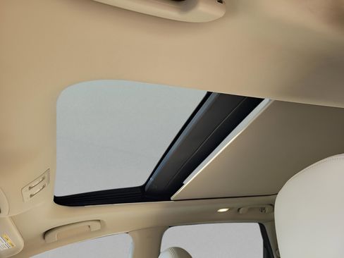 Used 2019 Nissan Murano Platinum image 6