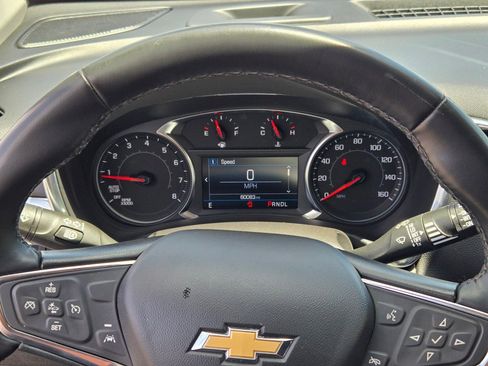Used 2024 Chevrolet Equinox LT FWD image 32