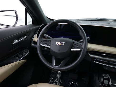 Used 2025 Cadillac XT4 Premium Luxury w/ Cold Weather Package FWD image 33