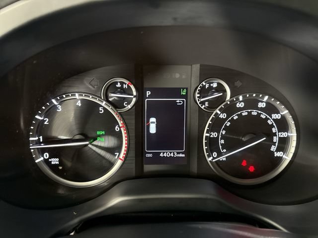 Certified 2022 Lexus GX 460 Premium w/ Premium Plus Package AWD/4WD image 19