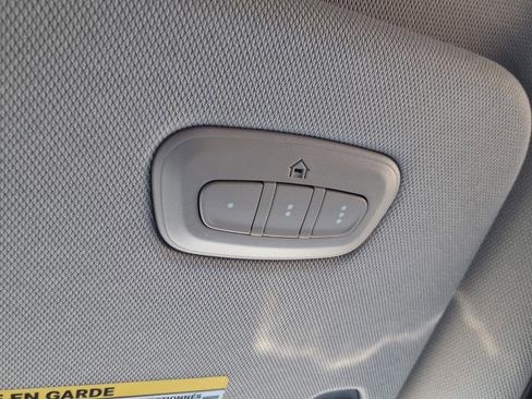 Certified 2023 Jeep Wagoneer Series III w/ Preferred Equipment Group image 16