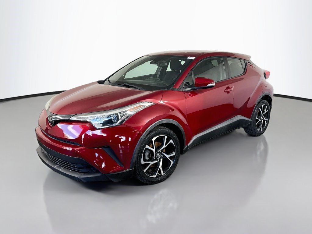 Used 2018 Toyota C-HR XLE FWD image 4