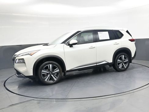 Used 2023 Nissan Rogue SL w/ SL Premium Package FWD image 13