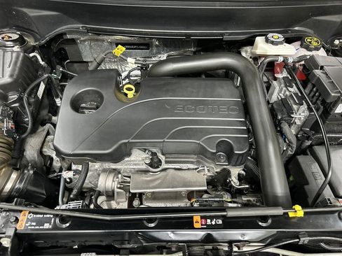 Certified 2023 Chevrolet Equinox LS image 23