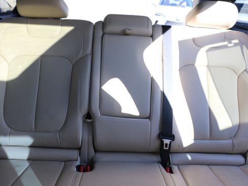 Used 2023 Jeep Grand Cherokee Limited w/ Luxury Tech Group II image 30