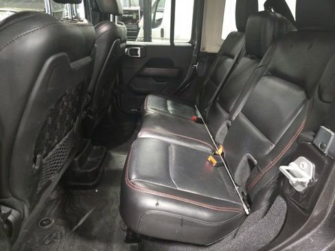 Used 2019 Jeep Wrangler Unlimited Rubicon w/ Steel Bumper Group image 12