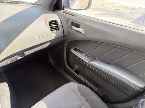 Used 2022 Dodge Charger SXT w/ Blacktop Package RWD image 19