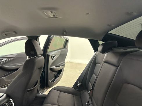 Used 2019 Chevrolet Malibu LT image 29