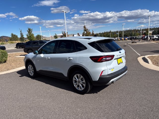 Used 2025 Ford Escape Active AWD/4WD image 5