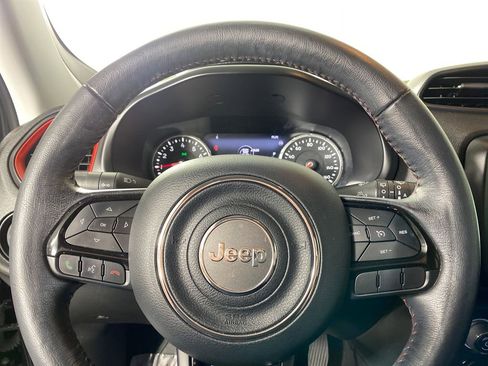 Used 2022 Jeep Renegade Trailhawk image 13