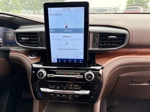 Used 2024 Ford Explorer King Ranch w/ Technology Package AWD/4WD image 10