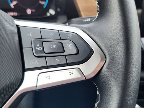 Certified 2025 Volkswagen Atlas SE AWD/4WD image 22