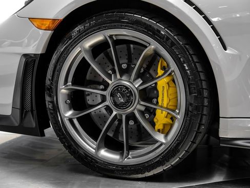 Used 2019 Porsche 911 GT2 RS RWD image 70