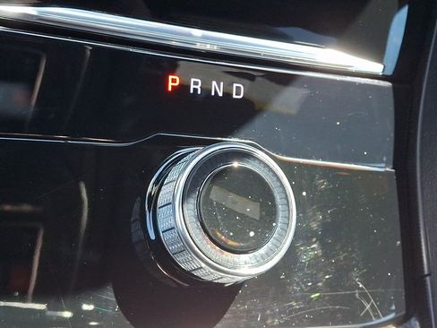 Used 2024 Jeep Grand Cherokee Altitude AWD/4WD image 22