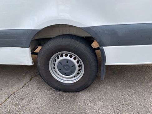 Used 2021 Mercedes-Benz Sprinter 2500 image 23